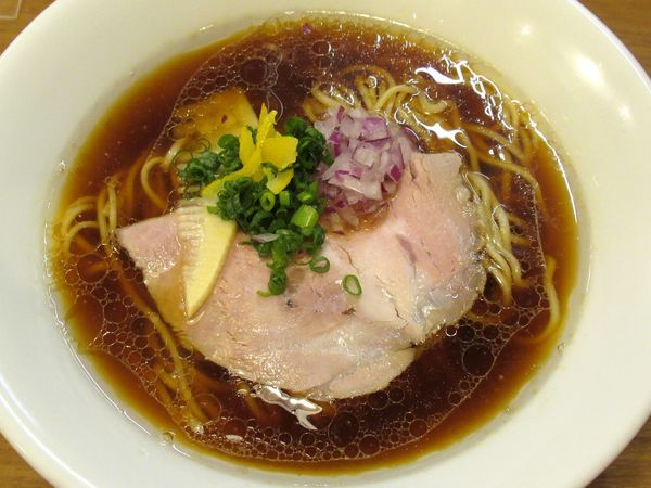 「鴨だし醤油ラーメン（800円）」@麺屋福丸の写真