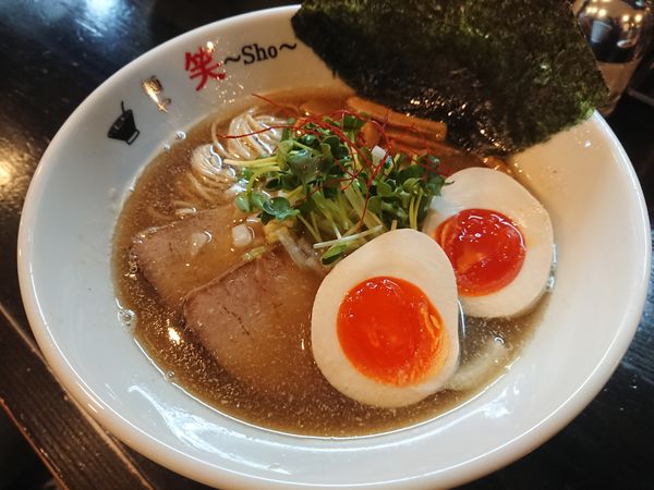 「煮干しらーめん(醤油)750円＋味玉&のり＋肉丼200円 他」@麺や 笑 ～Sho～の写真