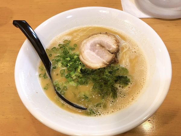 「からしらーめん」@麺場 鶏源 TORIGEN 黄金町店の写真