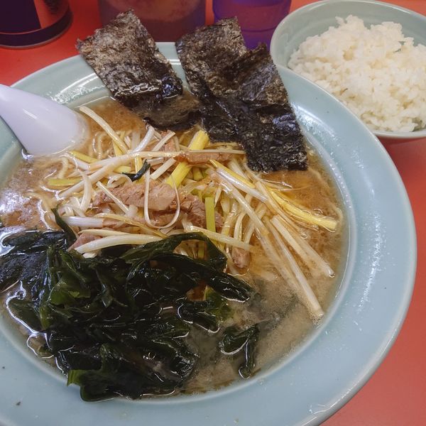 「ネギラーメン小580円、朝ライス50円」@ラーメン関口の写真