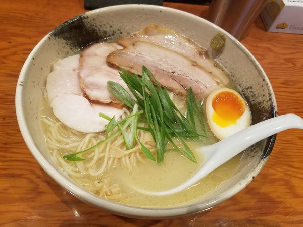 「肉麺¥1250+柚子胡椒¥0」@麺屋 臥龍の写真