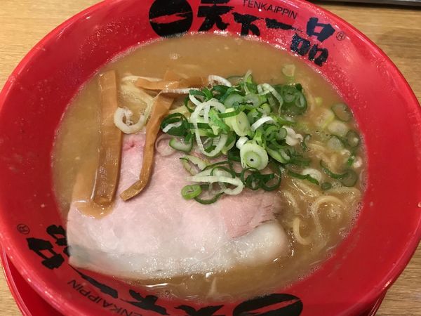 「こってり 770円 普通麺，硬め，ニンニク無し」@天下一品 総本店の写真