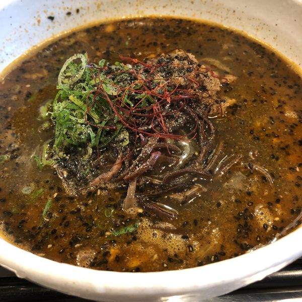 「ブラック担々麺  限定」@大陸麺本舗の写真