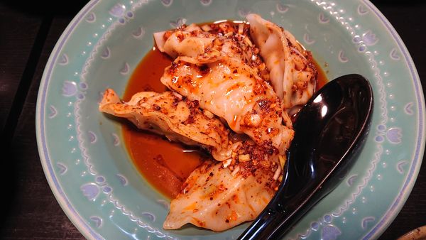 「ジャンボピリ辛水餃子　５００円＋消費税」@三国RYUの写真