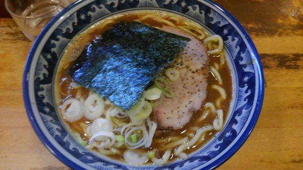 「ラーメン普通」@兎に角 松戸店の写真