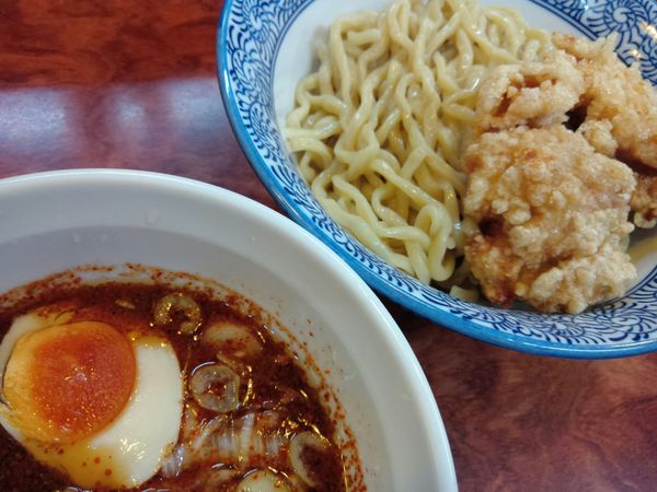 「つけ麺・赤（並 200g） ￥850」@自家製太麺 元気屋の写真