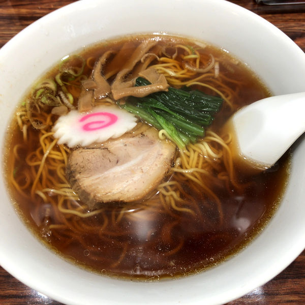 「ラーメン　半チャーハンセット　900円」@泰鵬 駅前店の写真