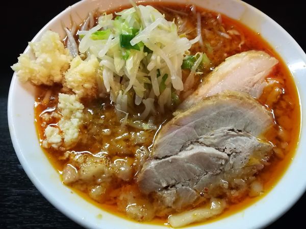 「ストロングレフル950麺半分野菜ニンニクマシ辛味」@豚星。の写真