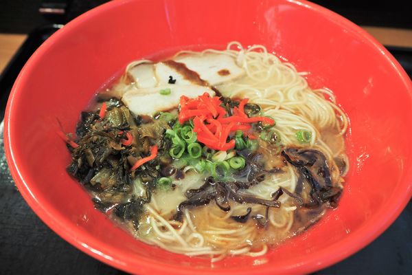 「黒マー油豚骨ラーメン」@あきよし麺工房の写真
