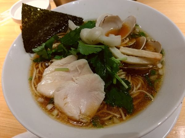 「らーめん」@Ginza Noodles むぎとオリーブの写真