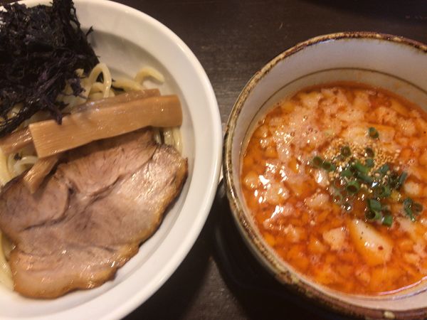 「限定：背油と岩のりの塩辛つけ麺・中辛900円」@麺屋 くろまるの写真