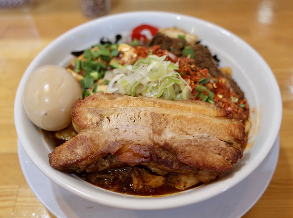 「男気麻婆シビカラＤＸ…1200円」@らーめん まるはちの写真