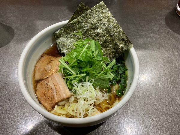 「淡麗醤油らーめん 500円」@てっぺん 一宮分店の写真