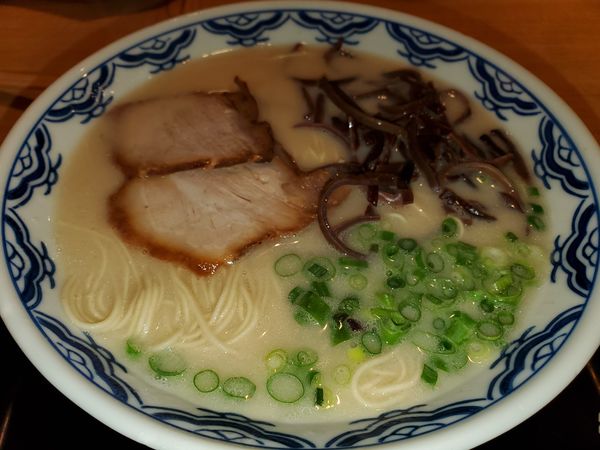 「博多ラーメン720円」@由丸 八重洲仲通り店の写真