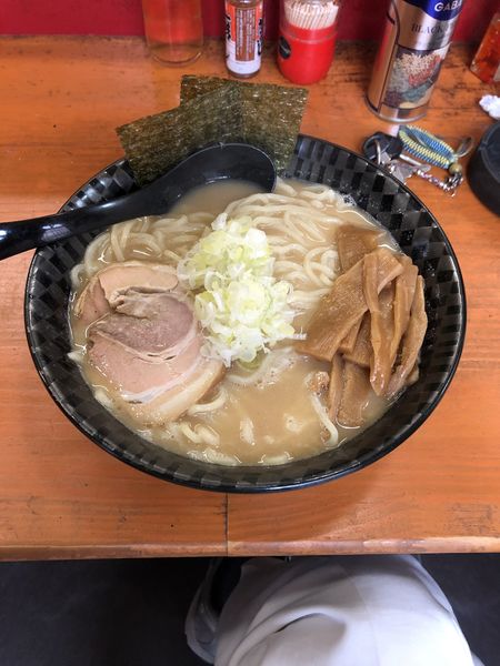 「こってり豚骨魚介ラーメン（大盛り）」@らーめん 雲の写真