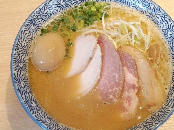 「特製濃厚魚介らーめん」@麺屋 一燈の写真