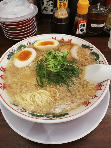 「醤油味玉らーめん（脂増し）」@ラーメン魁力屋 北越谷店の写真