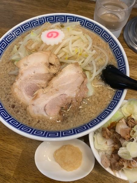 「背脂そば 800円（大盛無料）　ランチご飯 200円」@拉麺アイオイの写真