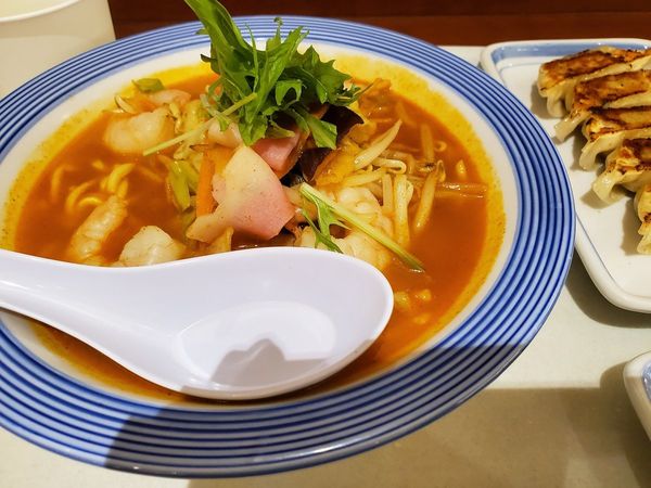 「トムヤムちゃんぽんセット」@リンガーハット マークイズみなとみらい店の写真