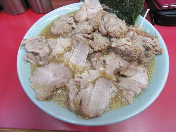 「ネギ味噌チャーシュー麺（８９０円）＋中盛＋チャーシューダブル」@ラーメンショップ 牛久結束店の写真