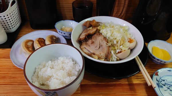「油そば、味玉、半ライス」@麺屋 とん嬉の写真