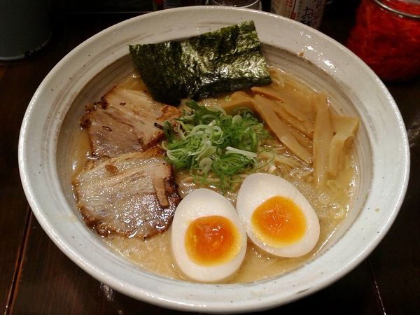 「醤油白湯 味玉ラーメン(500円)」@下町ら～めんの写真