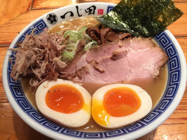 「濃厚特製ラーメン」@つじ田 神田御茶ノ水店の写真