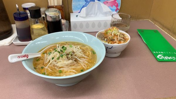 「塩ラーメン もつ煮」@くるまやラーメン おゆみ店の写真
