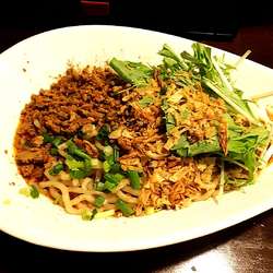 汁無し担々麺辛め