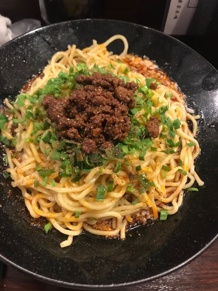 「汁なし坦々麺（大盛・辛さ増し）」@香噴噴 東京木場の写真