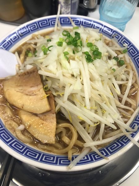 「らーめん（大盛300g）」@らーめん 凌駕の写真