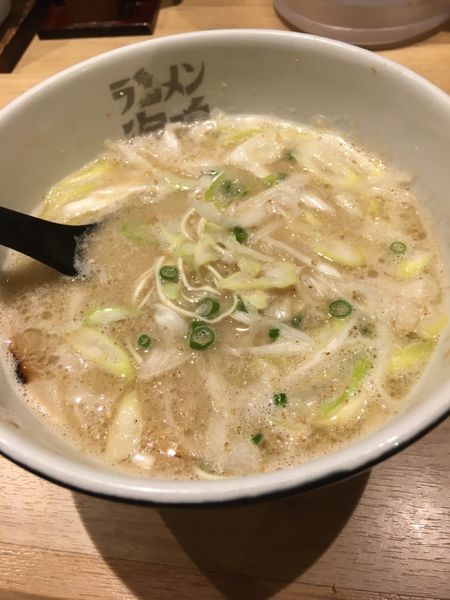 「豚骨ラーメン」@ラーメン海鳴 名古屋驛麺通り店の写真