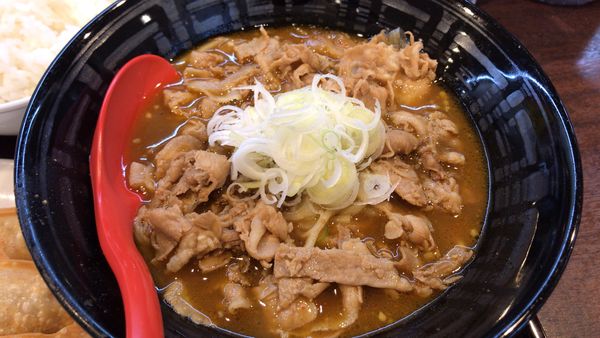 「カレー肉そば 太麺固め968円 1辛44円 揚げ餃子セット183」@CoCo壱番屋 町田鶴川店の写真