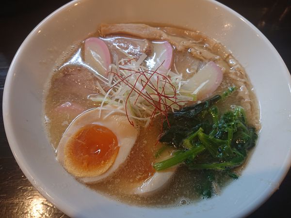 「鯛だし潮らーめん850円､味玉(100円)、雑炊(50円)」@麺や 笑 ～Sho～の写真