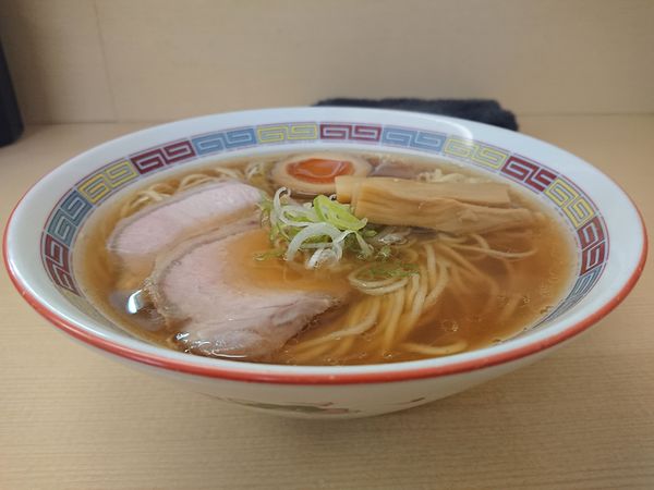 「煮干しらーめん薄口醤油」@煮干鰮らーめん 圓の写真