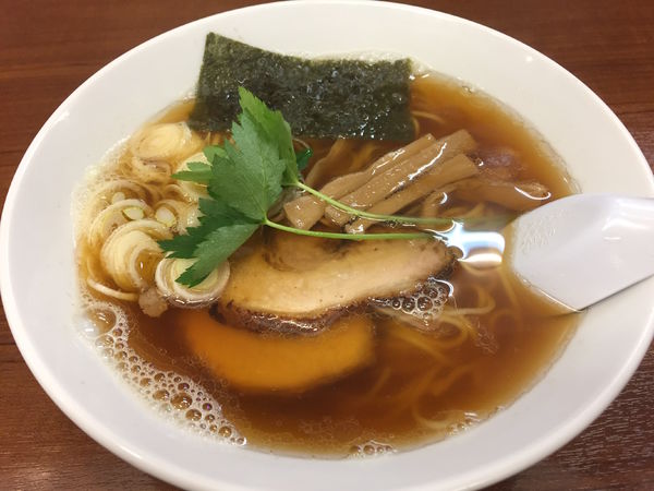 「醤油ラーメン：800円」@自家製麺☆宇都宮餃子 こむさしの写真