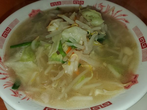 「野菜たっぷりタンメン麺少なめ490円」@日高屋 九段下店の写真