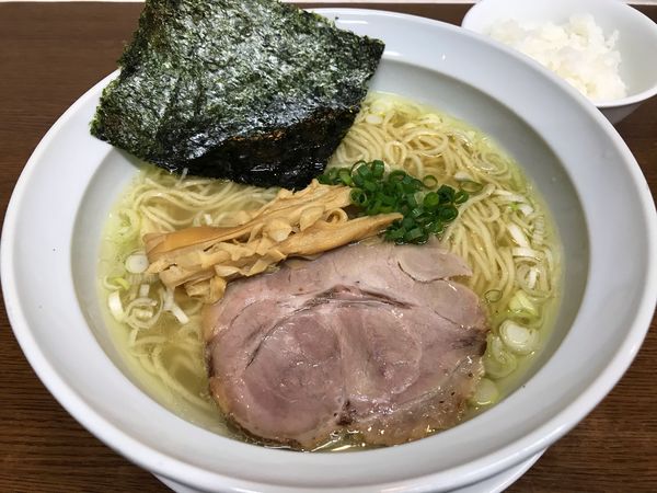 「あっさりしおラーメン　650円」@麺匠 もみじの写真