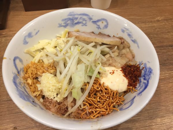 「まぜそば(並盛)¥680」@ジャンクガレッジ 大宮駅前店の写真