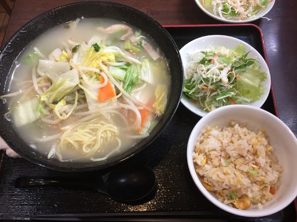 「塩野菜タンメン(本日のランチ)¥800+ウィスキーW¥600」@万里の長城飯店の写真