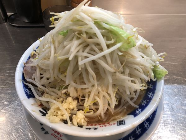 「塩らーめん 野菜マシ ニンニク少し」@ラーメン大 下高井戸店の写真