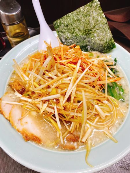「塩ネギチャーシュー　ネギ増し」@ラーメンショップ椿 ひたちなか店の写真