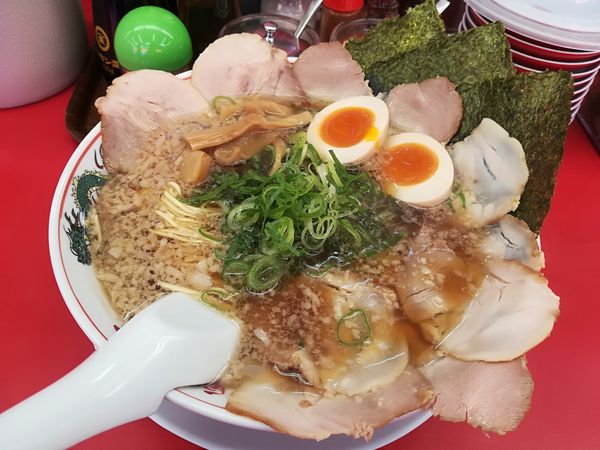 「10/13 全部のせラーメン大盛り、麺固め1,078円(税込)」@魁力屋 朝比奈店の写真