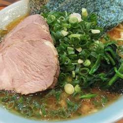 ネギラーメン中 トッピングチャーシュー