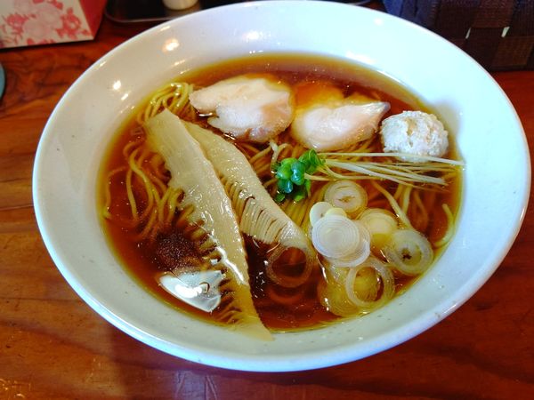 「鶏そば醤油一番絞り(並盛・150g)700円」@中華そばつけそば 千思萬考の写真