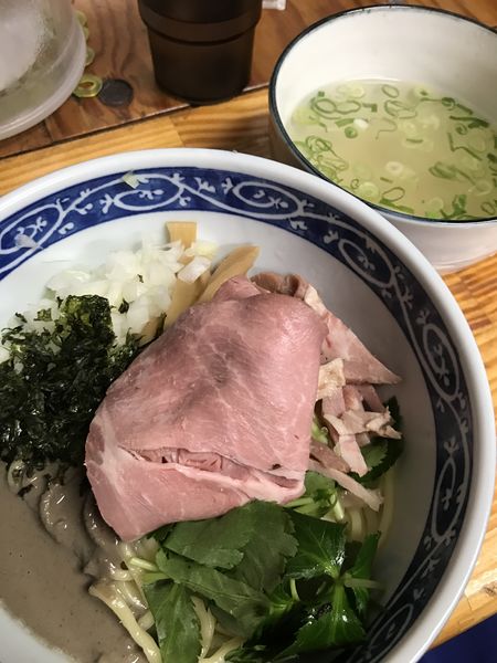 「煮干し油そば」@中華そば よしかわの写真