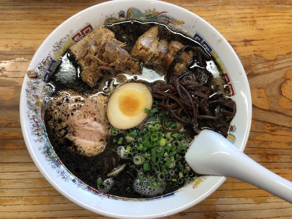 「熊本ラーメン+ターロー」@熊本らーめん 育元の写真