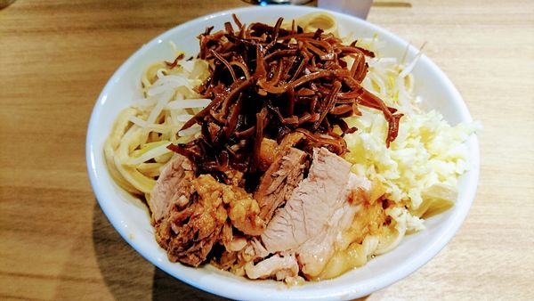 「えびラーメン(ヤサイ少なめ・ニンニクマシ)+キクラゲ」@MEN YARD FIGHTの写真