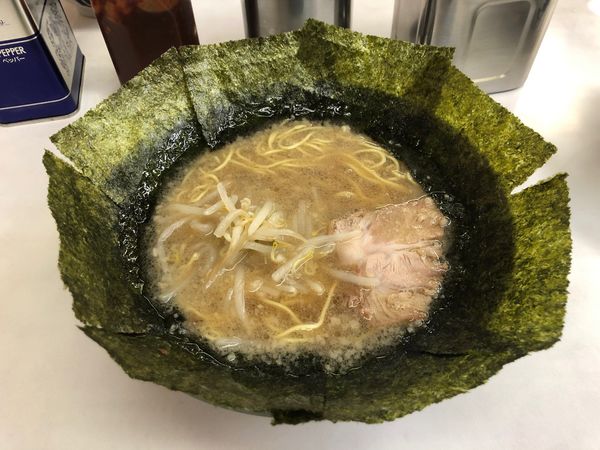 「ラーメン+海苔」@ラーメンショップ 緑ヶ丘店の写真
