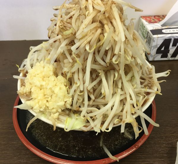 「元ラーメン(850¥)野菜、ニンニク、脂増し」@麺屋 元の写真